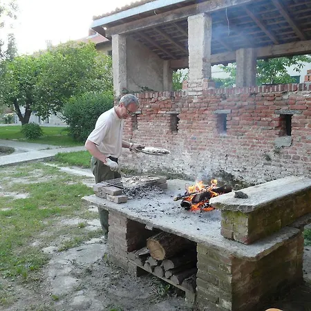 בית חווה Cascina Scanna